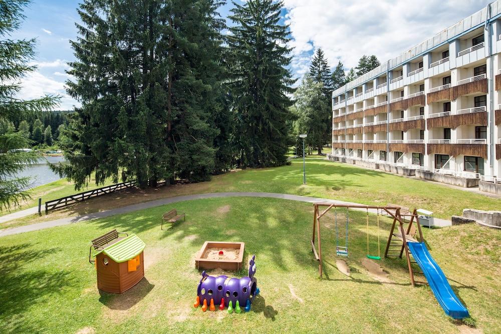 Orea Resort Devet Skal Vysocina Sněžné Екстериор снимка