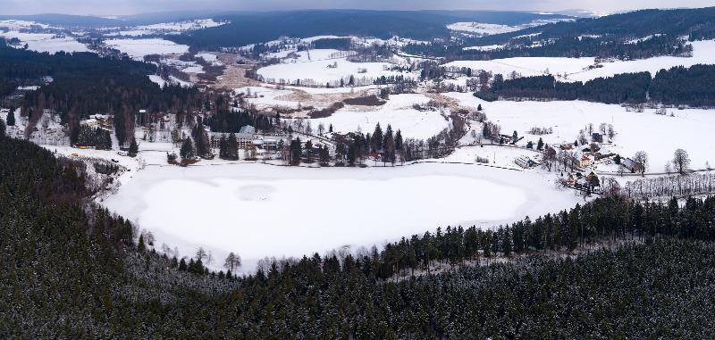 Orea Resort Devet Skal Vysocina Sněžné Екстериор снимка
